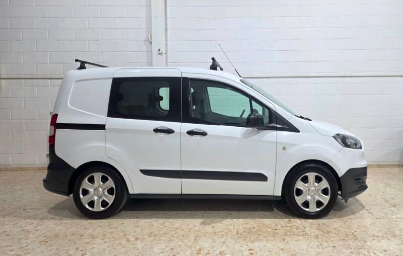 FORD TRANSIT COURIER Trend dci