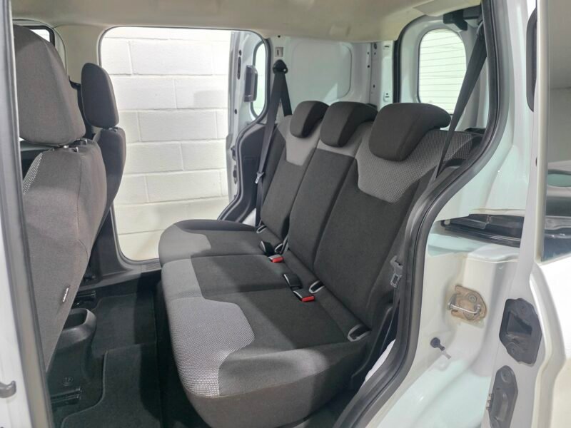 FORD TRANSIT COURIER Trend dci