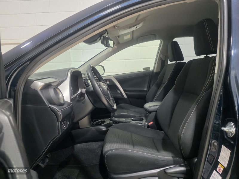 TOYOTA Rav4 ADVNCE