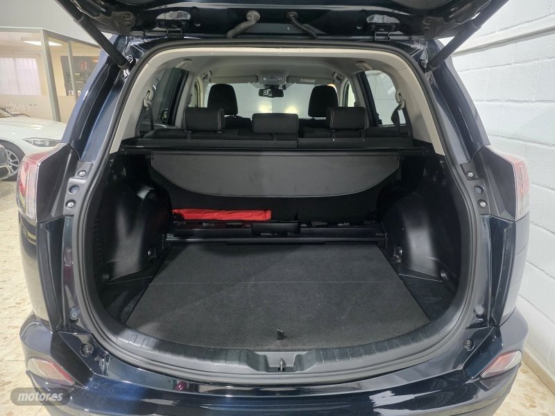 TOYOTA Rav4 ADVNCE
